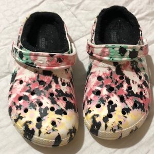 Multi colored fur lined CROCS womens size 6